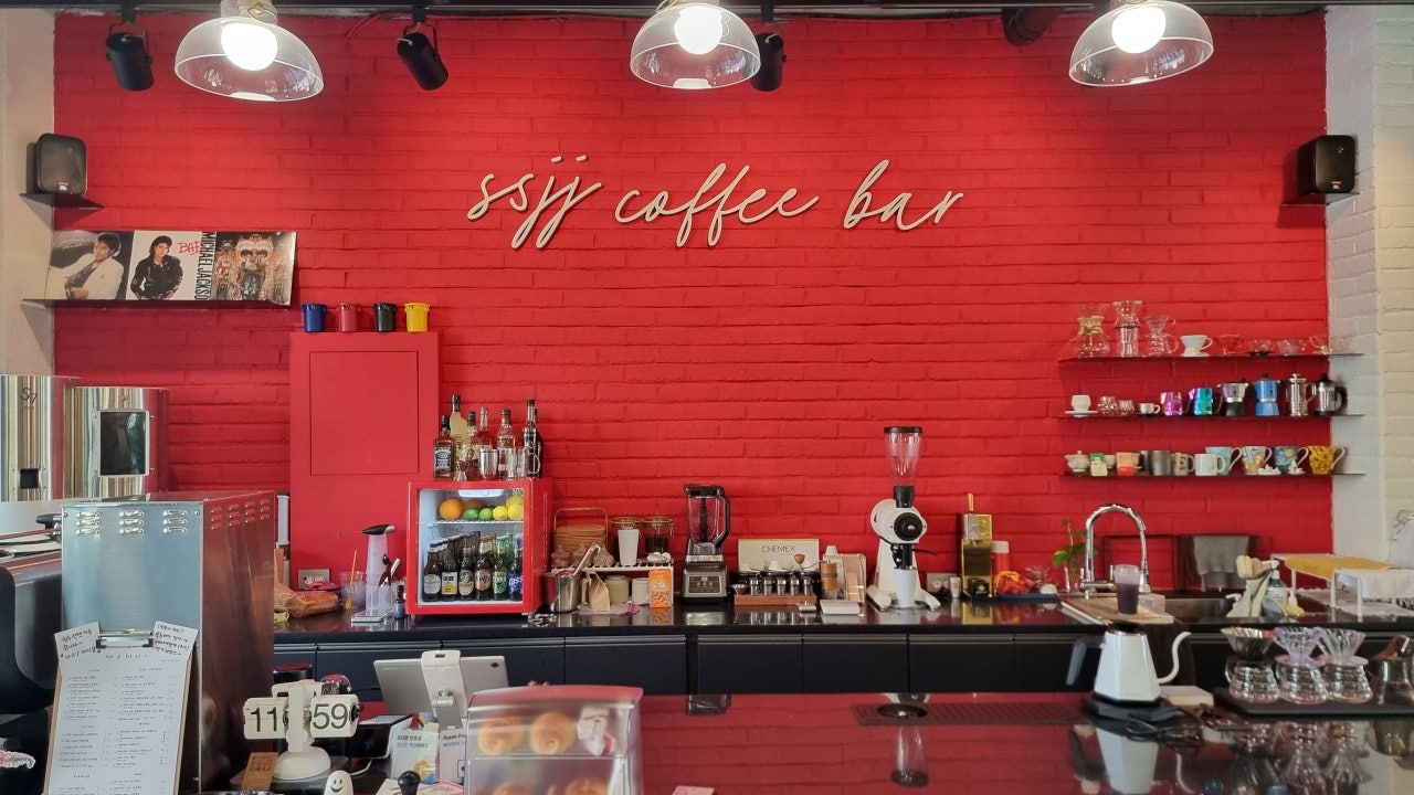 SSJJ COFFEE BAR