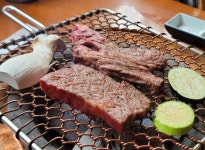 꽃살집 홍대점