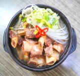 딸만셋의 만두와냉면 번동점