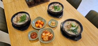 옛날 경성순대국 동백윤들래점