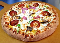 롱롱 버거 앤 피자 본점