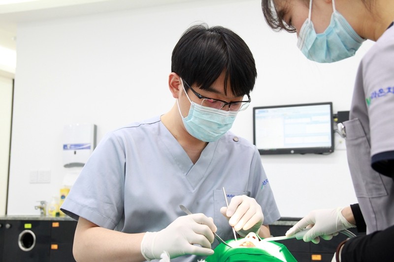 서울고은치과의원 이미지