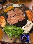 교동솥뚜껑삼겹살 동해점