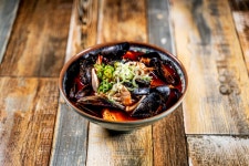 얼맥당 홍대카페거리점