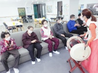 봄날주간보호센터