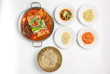 봄이보리밥 합정점