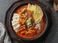 부뚜막김치찜&두루치기 송악점