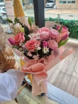 고귀한꽃노블루어