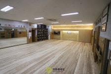 이마루우드