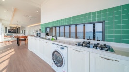 애모시옹풀빌라