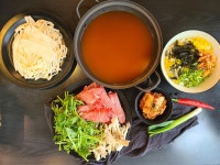 소호얼크니샤브칼국수&바지락칼국수