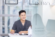 인트로성형외과의원