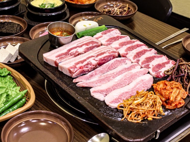 돈풍 노형흑돼지