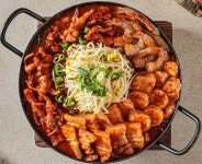 수완닭발통닭