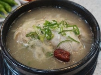운현궁한방삼계탕