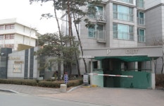 선사현대상가월드공인중개사사무소