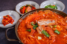 용이네