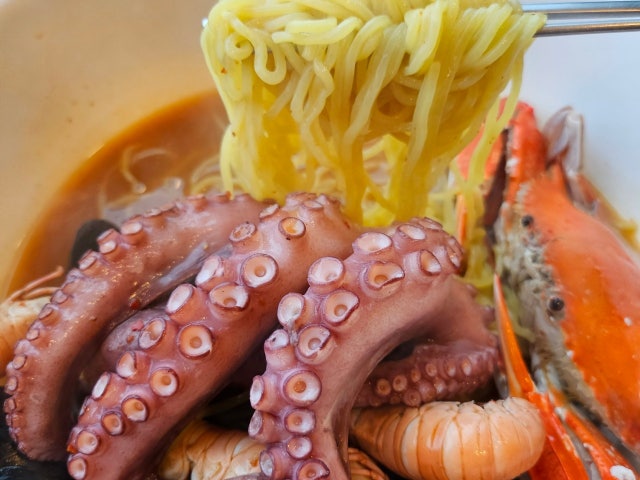 몰마농 그대와함께 해물라면 성산본점