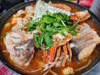 아구아구 대구왕뽈찜