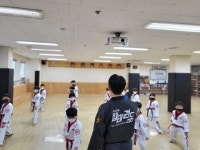 탑 태권도장