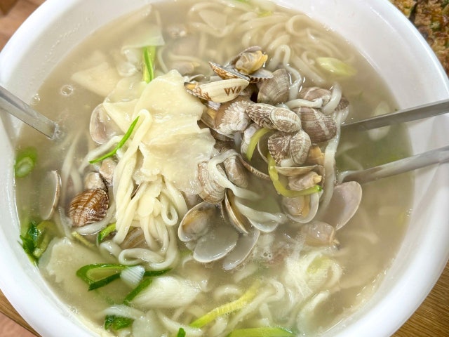 온천칼국수