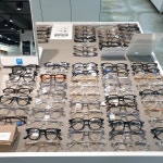 이분의 일 안경원