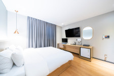 호텔야자 충주역점