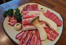 친절한우마을생고기전문점