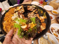 싹쓰리솥뚜껑김치삼겹살 고산점