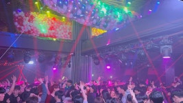 런투유 힐링복고주점