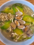 이가 바지락칼국수