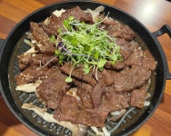 유쾌한접시 신논현본점