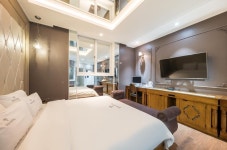 ZARA HOTEL 목포평화광장점