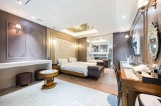 ZARA HOTEL 목포평화광장점