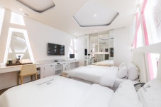 ZARA HOTEL 목포평화광장점