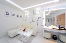 ZARA HOTEL 목포평화광장점