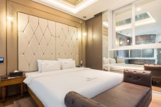ZARA HOTEL 목포평화광장점