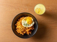 담돈 삼겹김밥 & CAFE