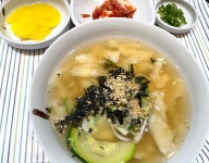 김해손칼국수충무김밥