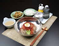 오박사냉면