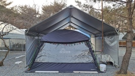 법흥계곡 숲속의 아침 오토캠핑장