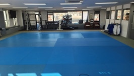 이흥덕유도체육관