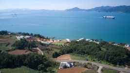 남해 벚꽃길지나서 펜션