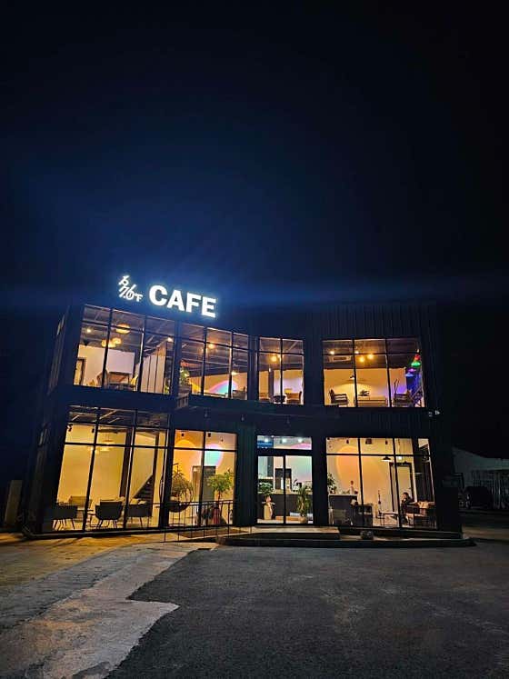 197.6화씨 카페 사진