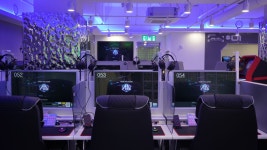 탑플레이스PC방 서울대입구역점