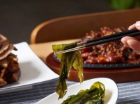 명이품은족발