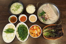 부자집사골돼지국밥