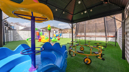 와와키즈풀빌라