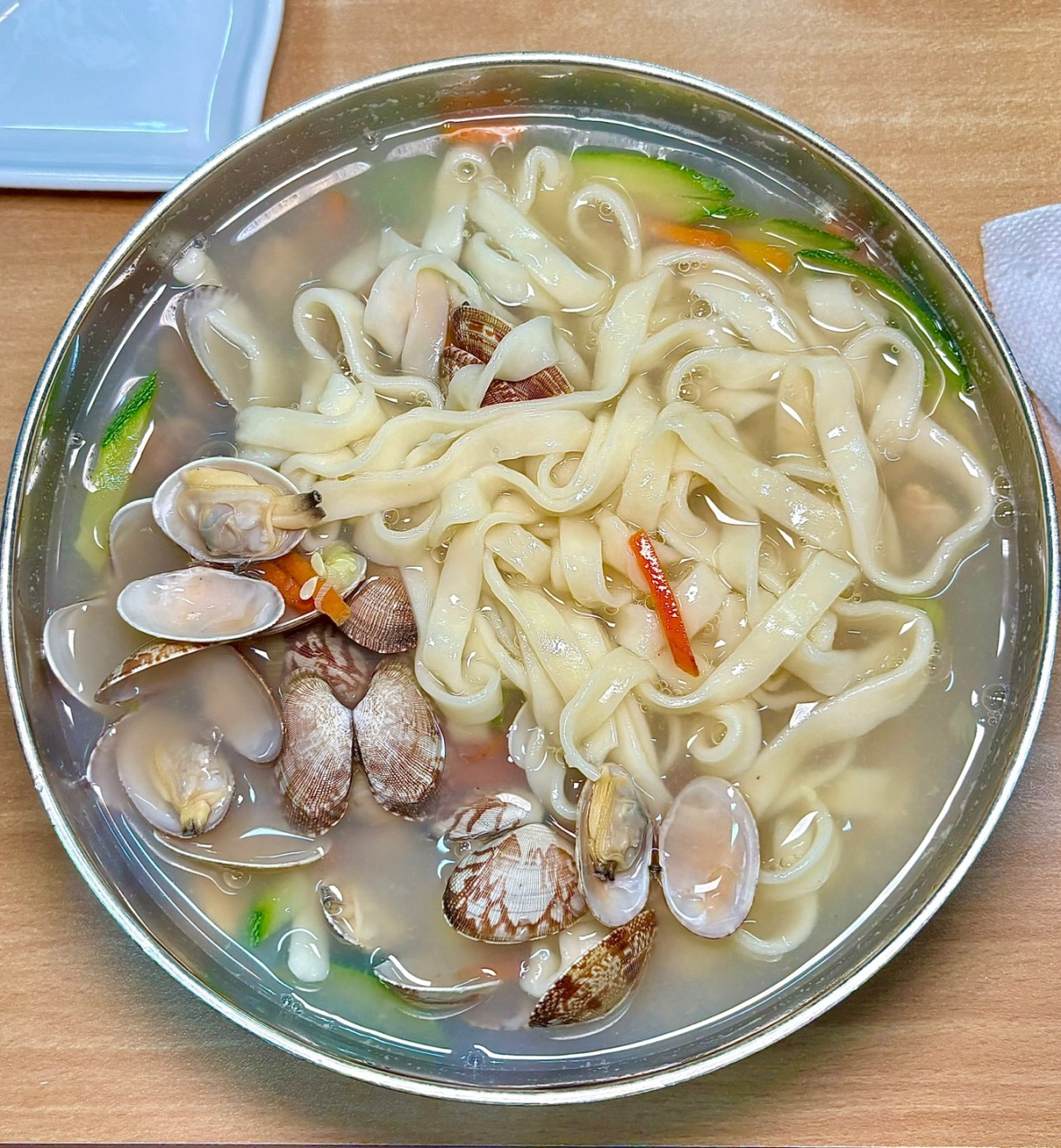 울 딸이 사랑하는! 줄 서서 먹는 바지락 칼국수 맛집