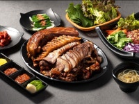 숯불에 구운 족발